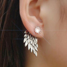 Load image into Gallery viewer, Crystal Flower Earrings