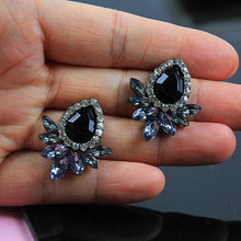 Load image into Gallery viewer, Crystal Flower Earrings